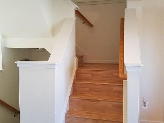4th image of 9068 Falcon Glen Ct