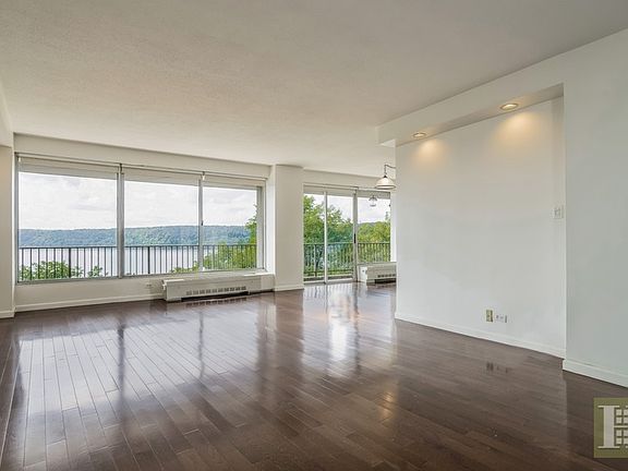 3rd image of 4455-4465 Douglas Ave #7D