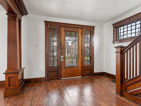 2nd image of 52 Burbank Ave