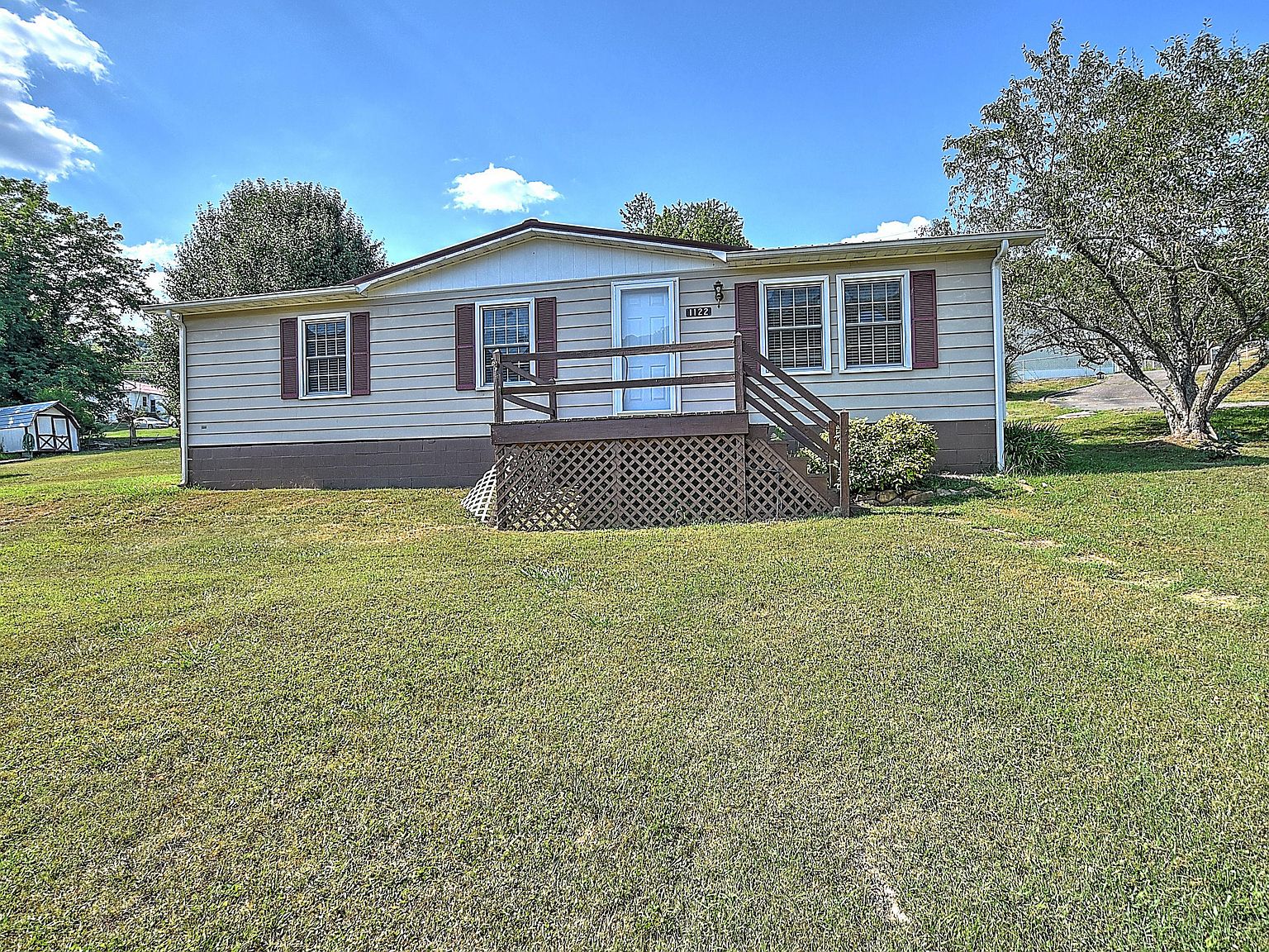 1122 W Jackson St, Gate City, VA 24251 Zillow