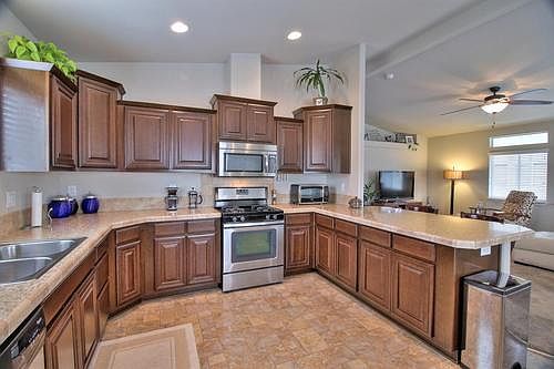 1st image of 872 Villa Teresa Way