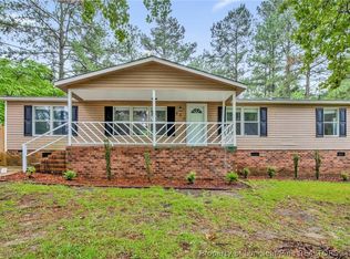 535 McDougald Dr, Raeford, NC 28376