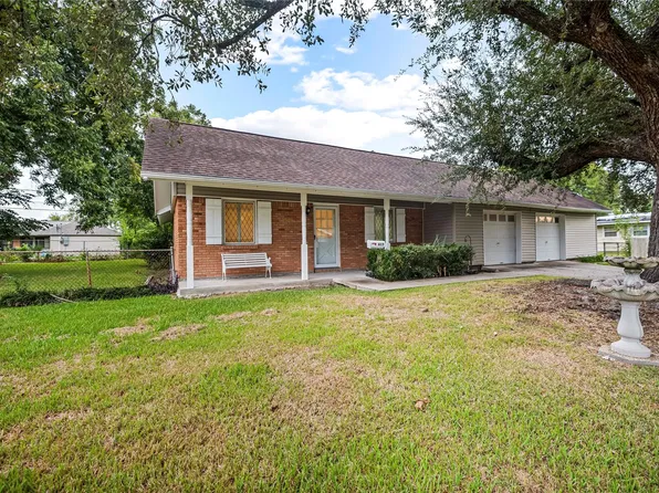 613 Grantham Rd, Baytown, TX 77521