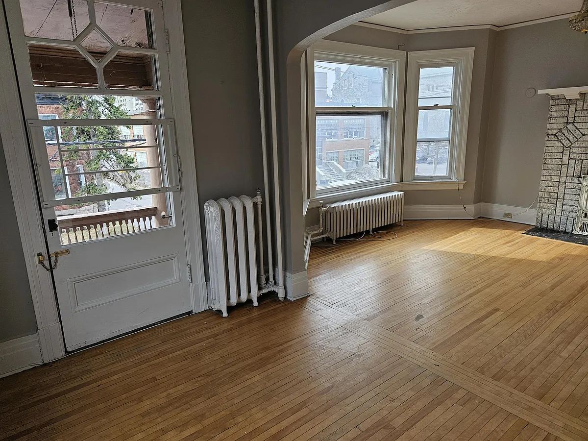 Building Photo - 209 Wilbrod St #2