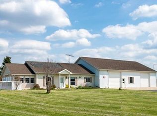 8880 Dawson Country Ln, Grass Lake, MI 49240