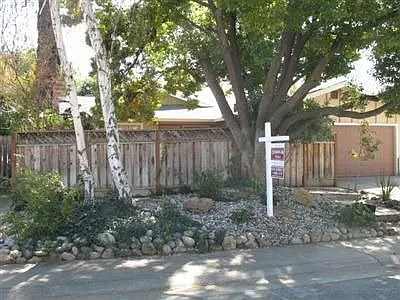 9374 Medallion Way photo 1