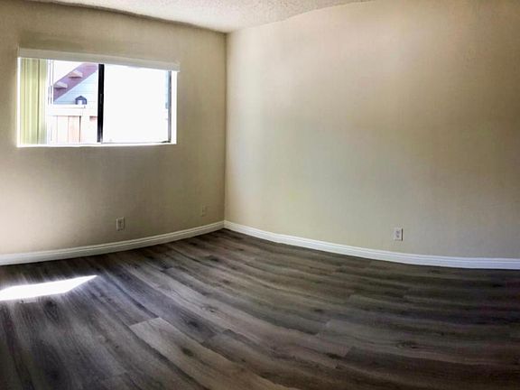 5th image of 2163 Pacific Ave #7