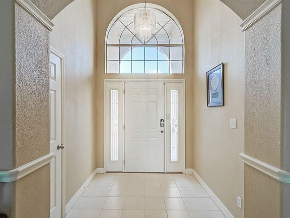 3rd image of 6230 Jenny Ln
