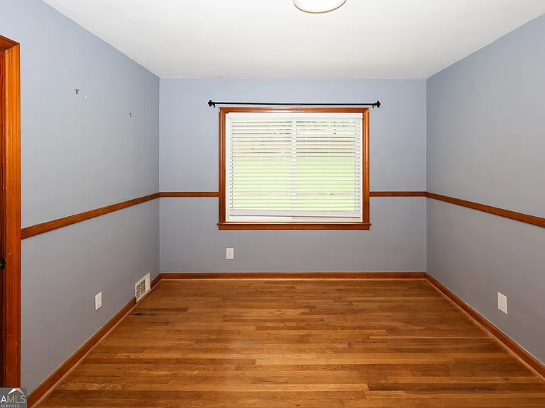 2218 Dodson Dr — Photo 8