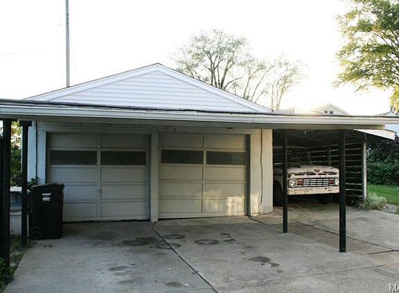 5th image of 3624 Paule Ave