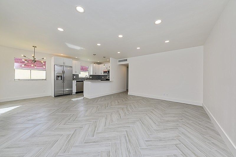 1st image of 189 Seville Ln #H