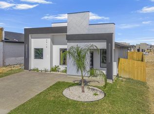 2916 Coventry Dr, Laredo, TX 78046