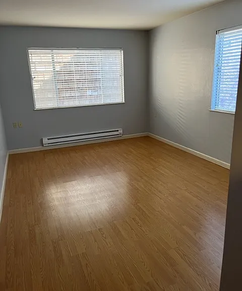748 Oakland Avenue Apartments — Photo 14