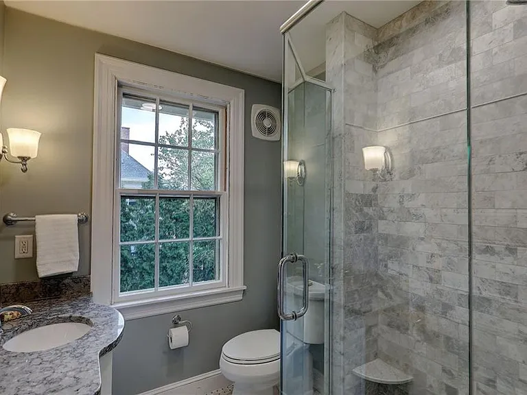 16 Elton St — Photo 15