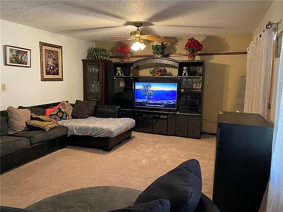 2nd image of 4504 SE 23rd St