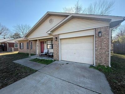 (Undisclosed Address), Russellville, AR, 72801