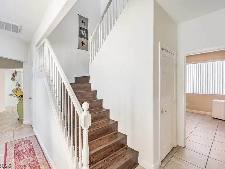 437 Eternity St — Photo 16