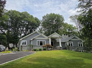 10 Deerhill Rd, Demarest, NJ 07627