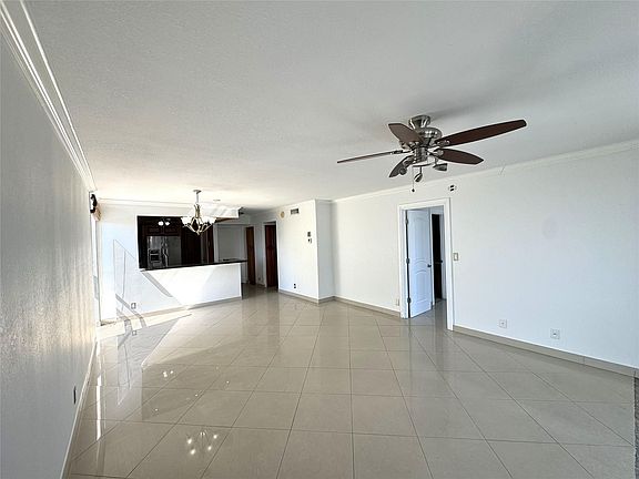 3rd image of 4800 Bayview Drive #406