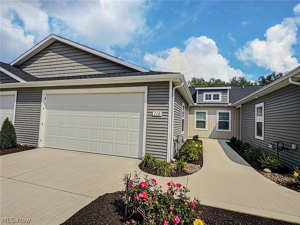 1st image of 118 W Spring Dr