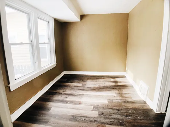 734 W Windlake Ave, Milwaukee, WI 53204