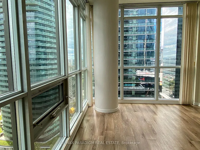 65 Bremner Blvd #1702 — Photo 8