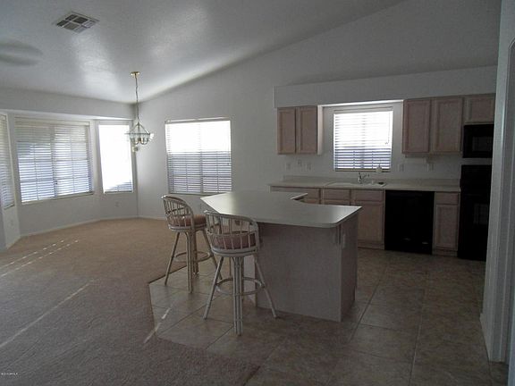 3rd image of 2561 E Taro Ln