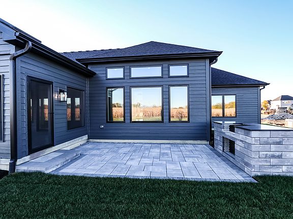 7th image of this home