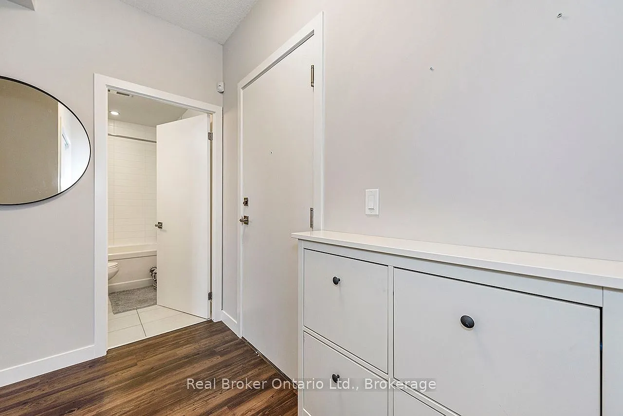 1 bed, $2,300 — Photo 2