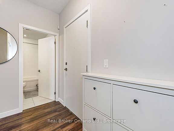 2nd image of 2081 Fairview St #611