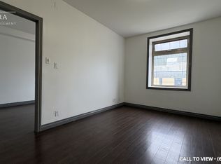 259 Saint Paul St #306, Saint Catharines, ON L2R3M7