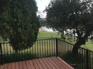 4760 River Oaks Dr, Kingsland, TX 78639
