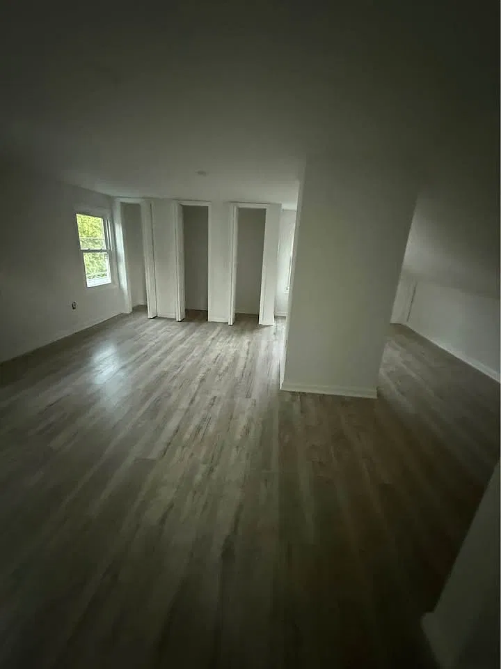 4 bed, $3,500 — Photo 2