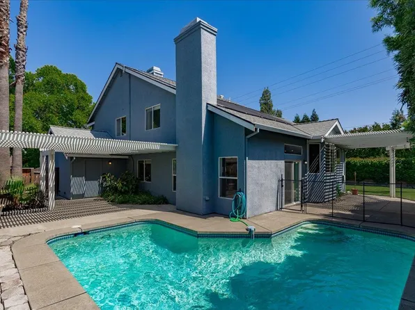 2201 Longview Dr, Roseville, CA 95747