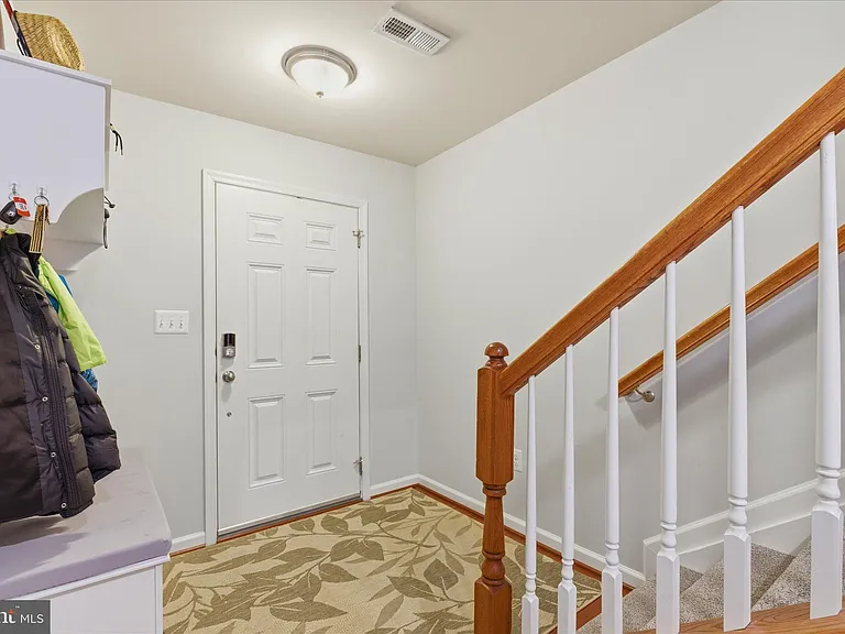 5457 Spotswood Pl — Photo 5