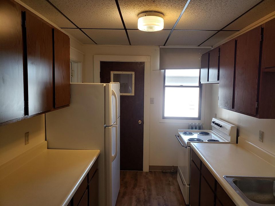1st image of 430 4th St S #2