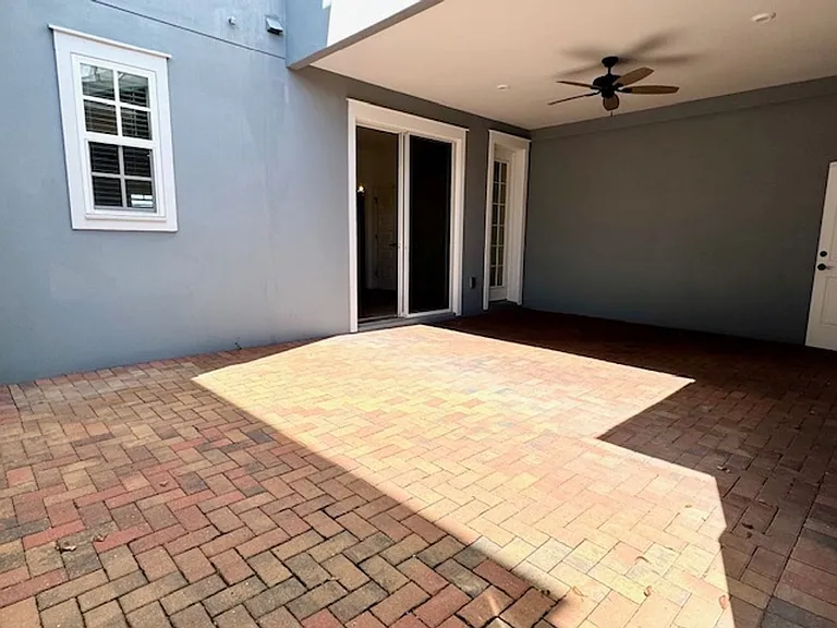 1825 Coastal Ct — Photo 36