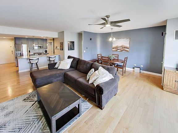 5th image of 680 N Green St APT 702