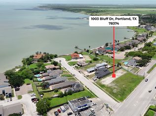1003 Bluff Dr, Portland, TX 78374