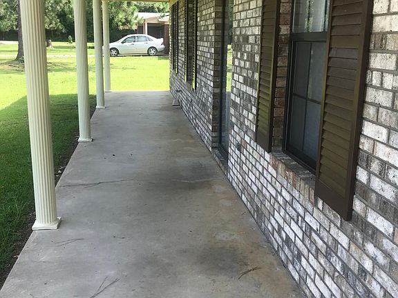 2nd image of 303 Dogwood Ave