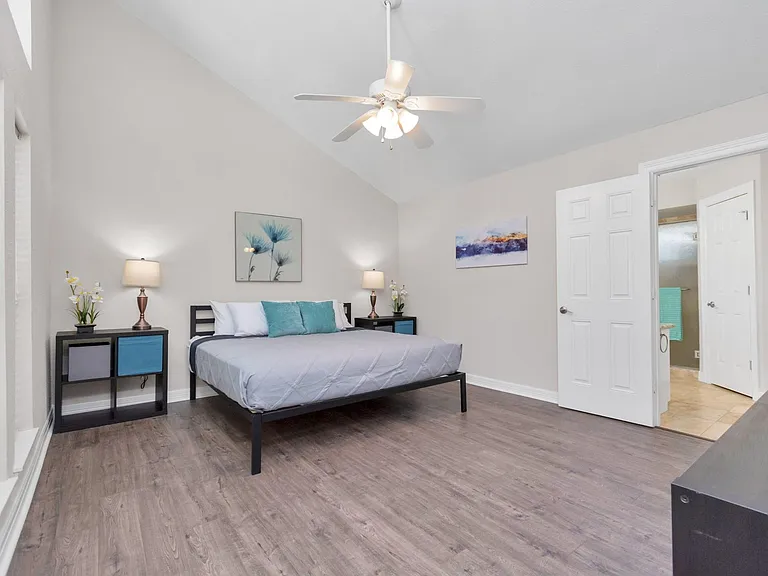 902 Golden Bear Ln — Photo 14