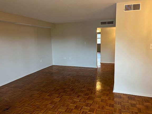 5th image of 3636 Taliluna Ave APT 611
