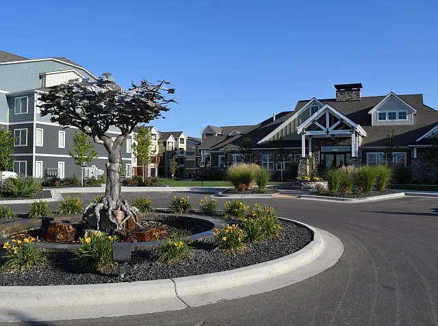 The Regency at River Valley — Photo 41