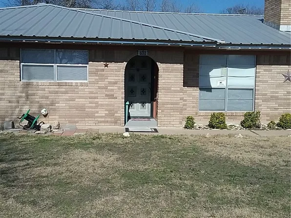 716 4th St, Eddy, TX 76524
