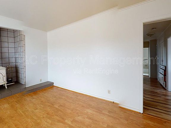 4th image of 281 Pine Ave #281