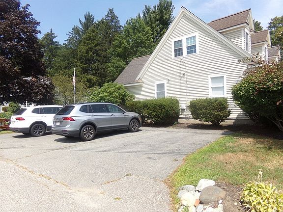 4th image of 162 Middlesex Ave #1