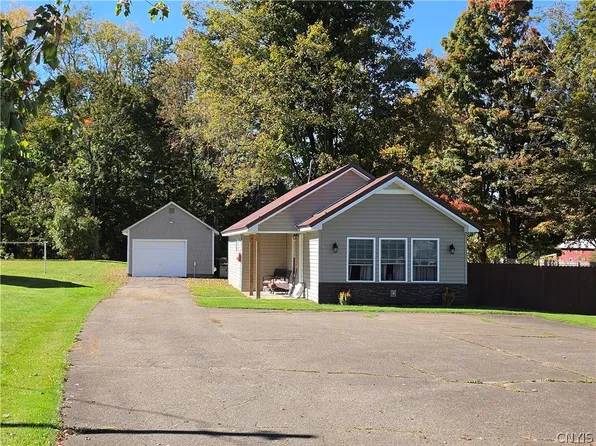 8159 Turin Rd, Rome, NY 13440