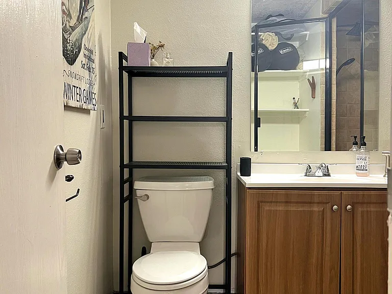 2555 Clear Acre Ln #10 — Photo 15