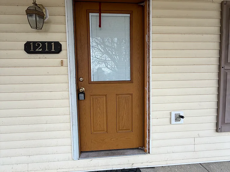 1211 Redbud St — Photo 20
