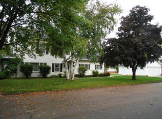 229 3rd St E, Wabasha, MN 55981